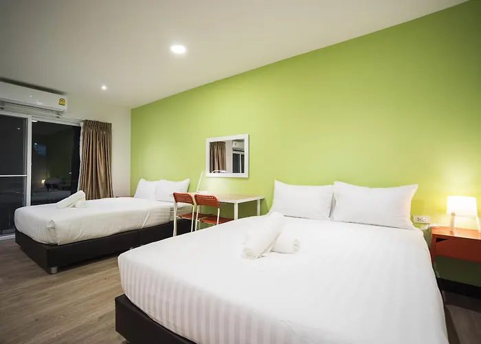 Resort M - Mrt Huai Khwang 3*