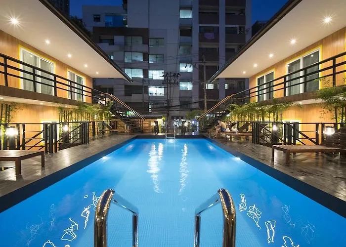 Resort M - Mrt Huai Khwang 3*